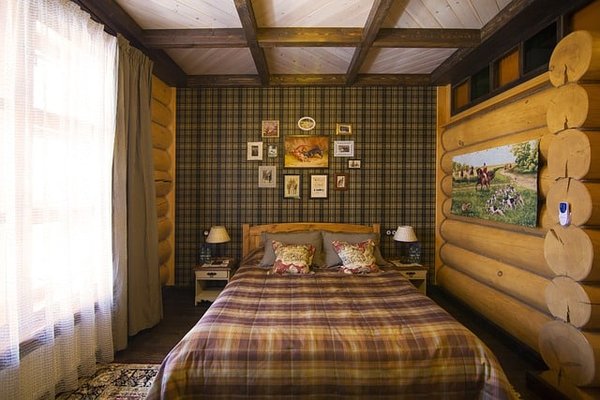 Quels sont les types d'hébergement disponibles dans un camping 3 étoiles à Montalivet dans le sud de la France ?