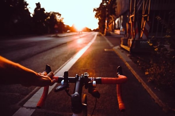 Les Meilleurs Conseils pour Choisir le Vélo Idéal pour Votre Prochain Voyage