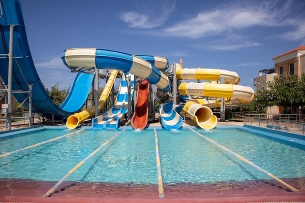 Top 10 des meilleurs campings avec parc aquatique en Gironde pour des vacances inoubliables